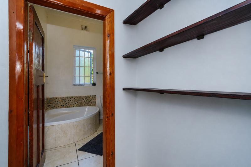 2 Bedroom Property for Sale in Harfield Village Western Cape